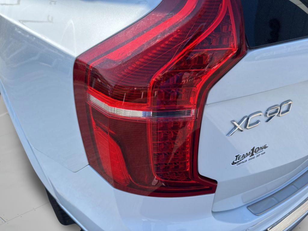 Used 2021 Volvo XC90 T6 Inscription w/ Climate Package image 27