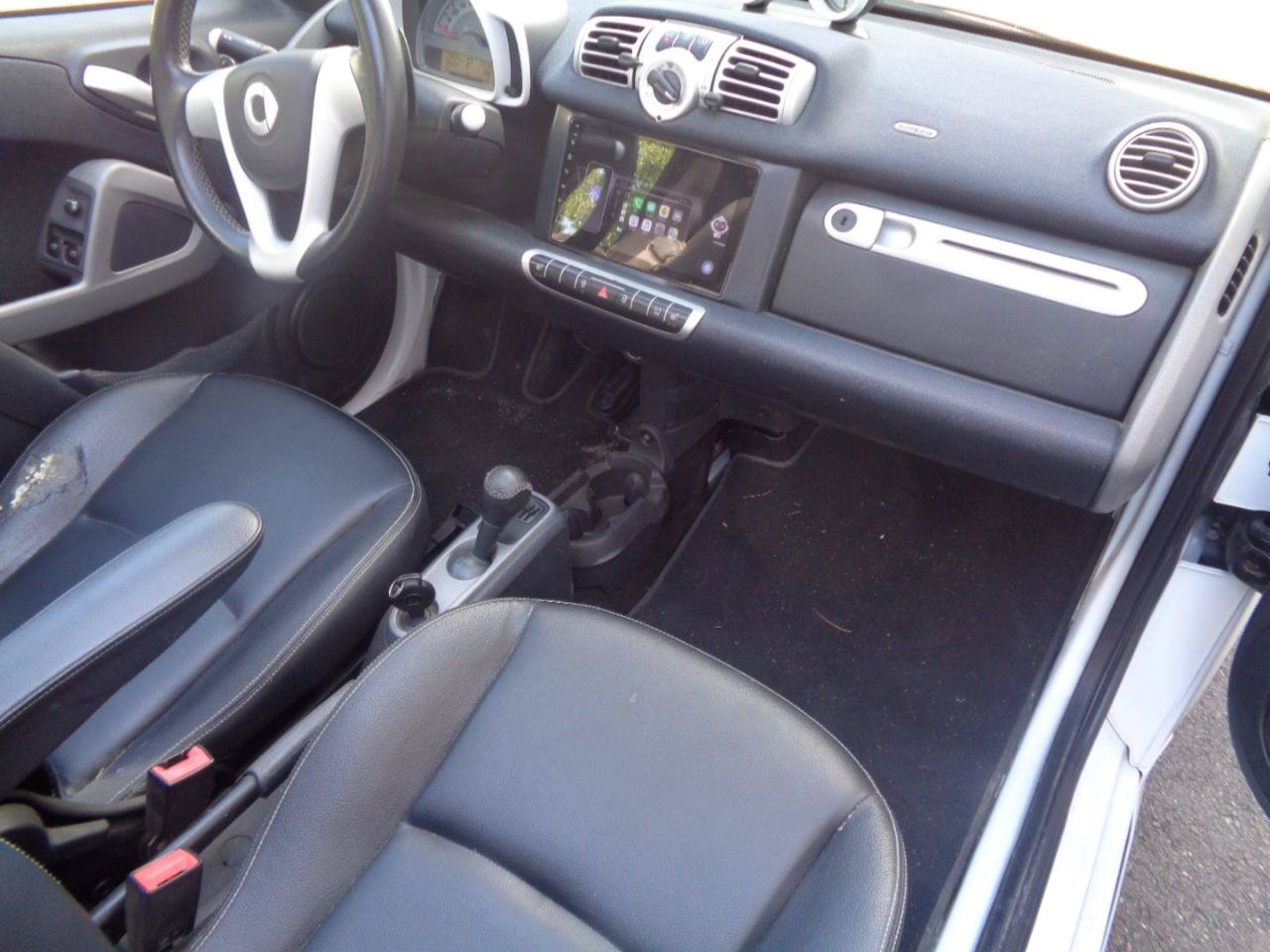 Used 2013 smart fortwo passion RWD image 14
