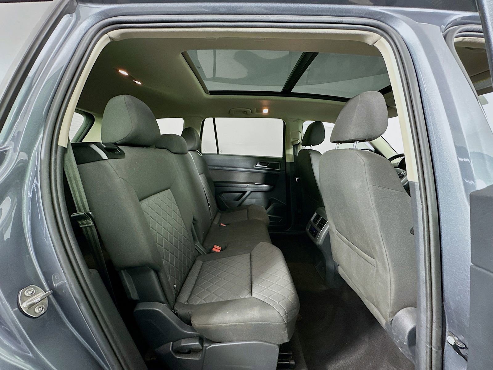 Used 2018 Volkswagen Atlas Launch Edition image 27