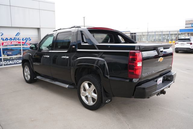 Used 2012 Chevrolet Avalanche LT w/ Suspension Package, Off-Road image 34
