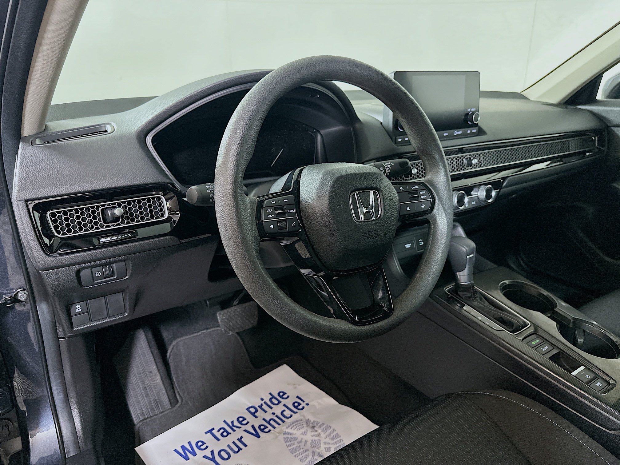 Used 2025 Honda Civic LX image 9