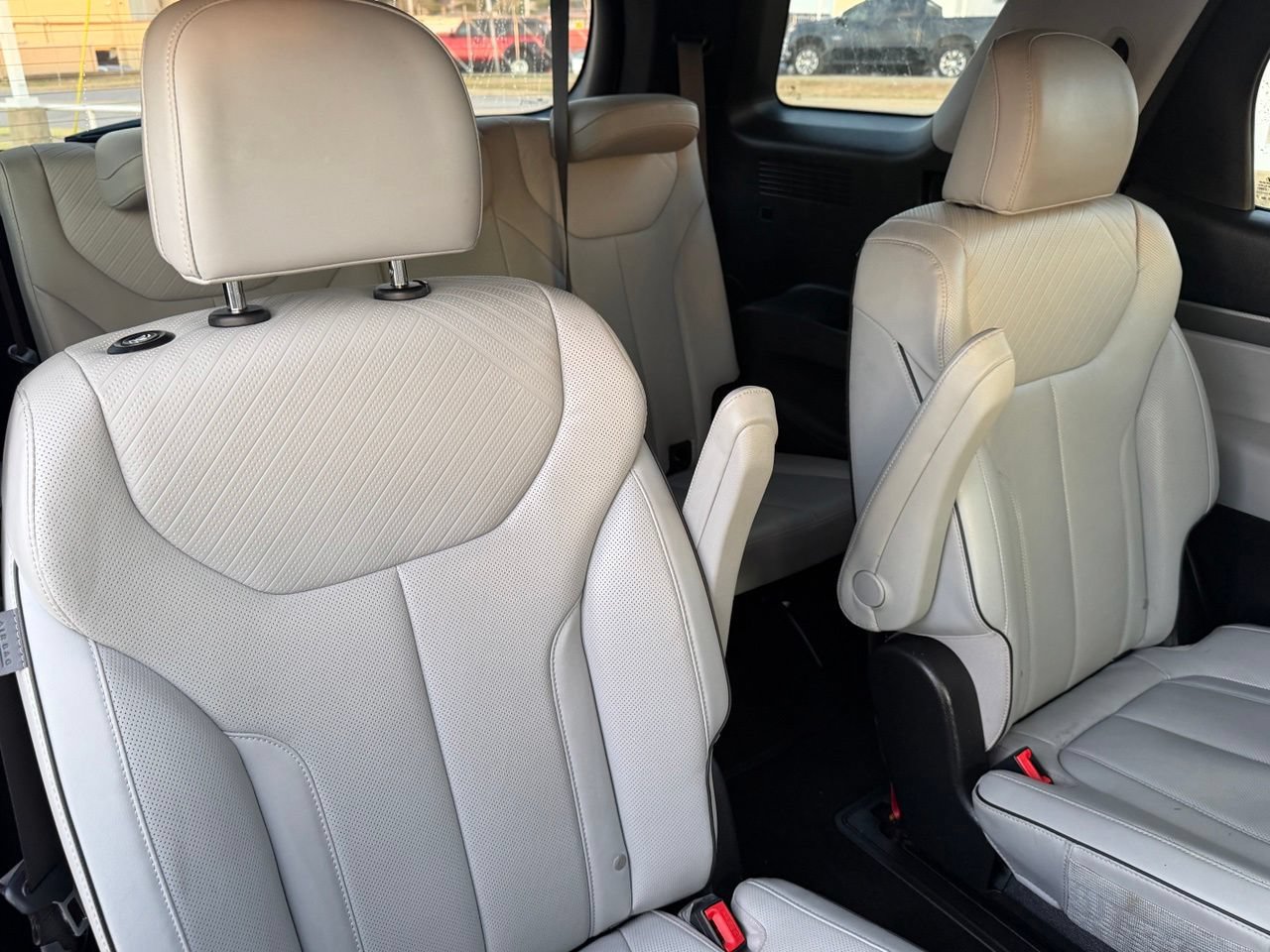 Used 2025 Hyundai Palisade SEL AWD/4WD image 37