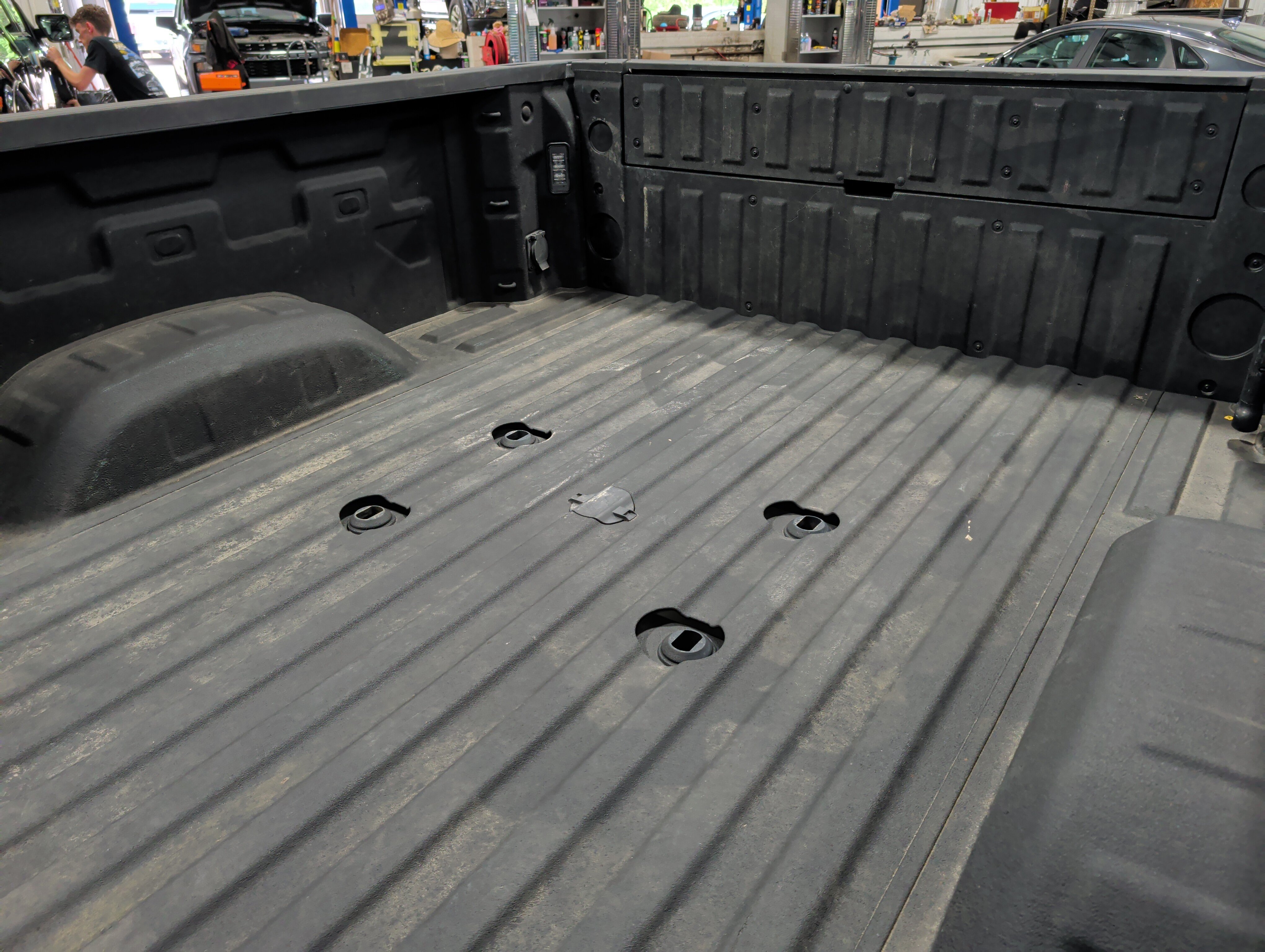 Used 2024 GMC Sierra 2500 AT4X AWD/4WD image 9
