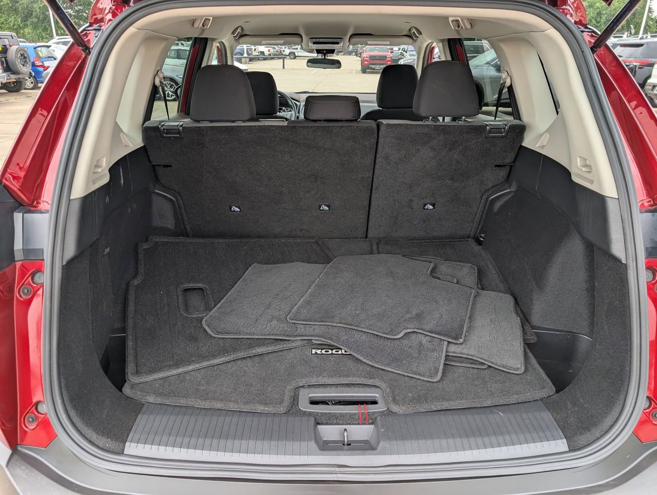 Certified 2023 Nissan Rogue SV FWD image 27