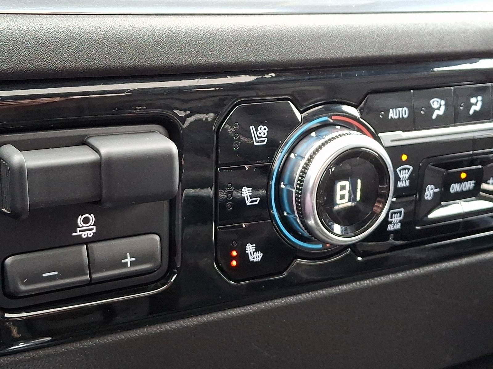 Certified 2023 GMC Sierra 1500 SLT w/ SLT Premium Plus Package image 25