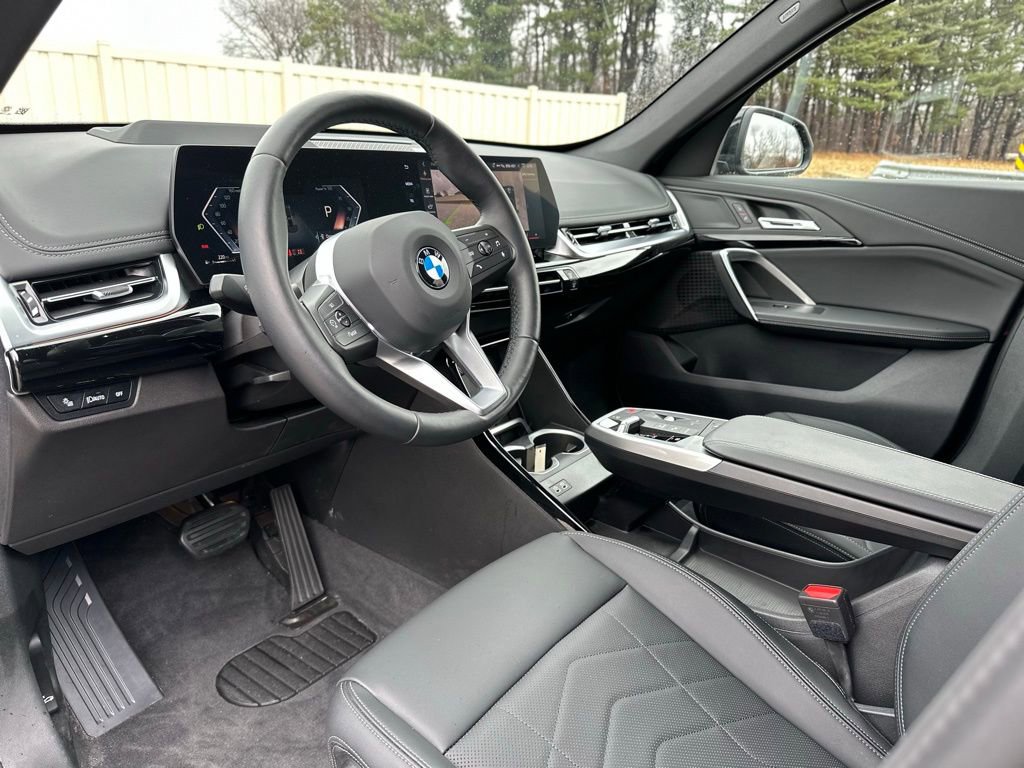 Used 2025 BMW X1 xDrive28i w/ Technology Package image 15