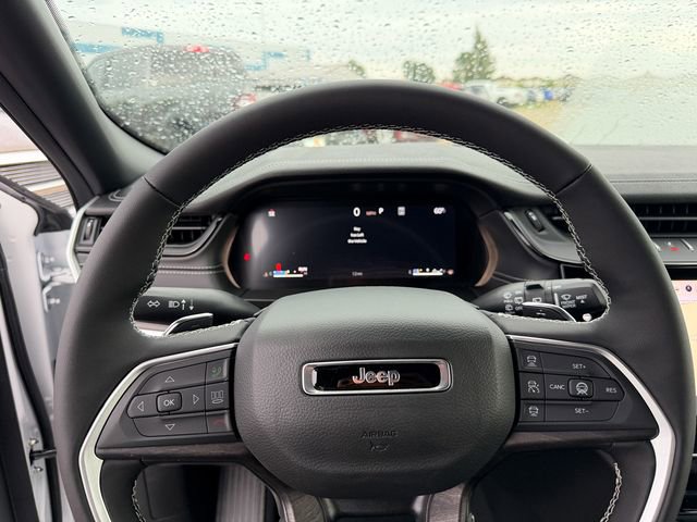 New 2026 Jeep Grand Cherokee Limited AWD/4WD image 14