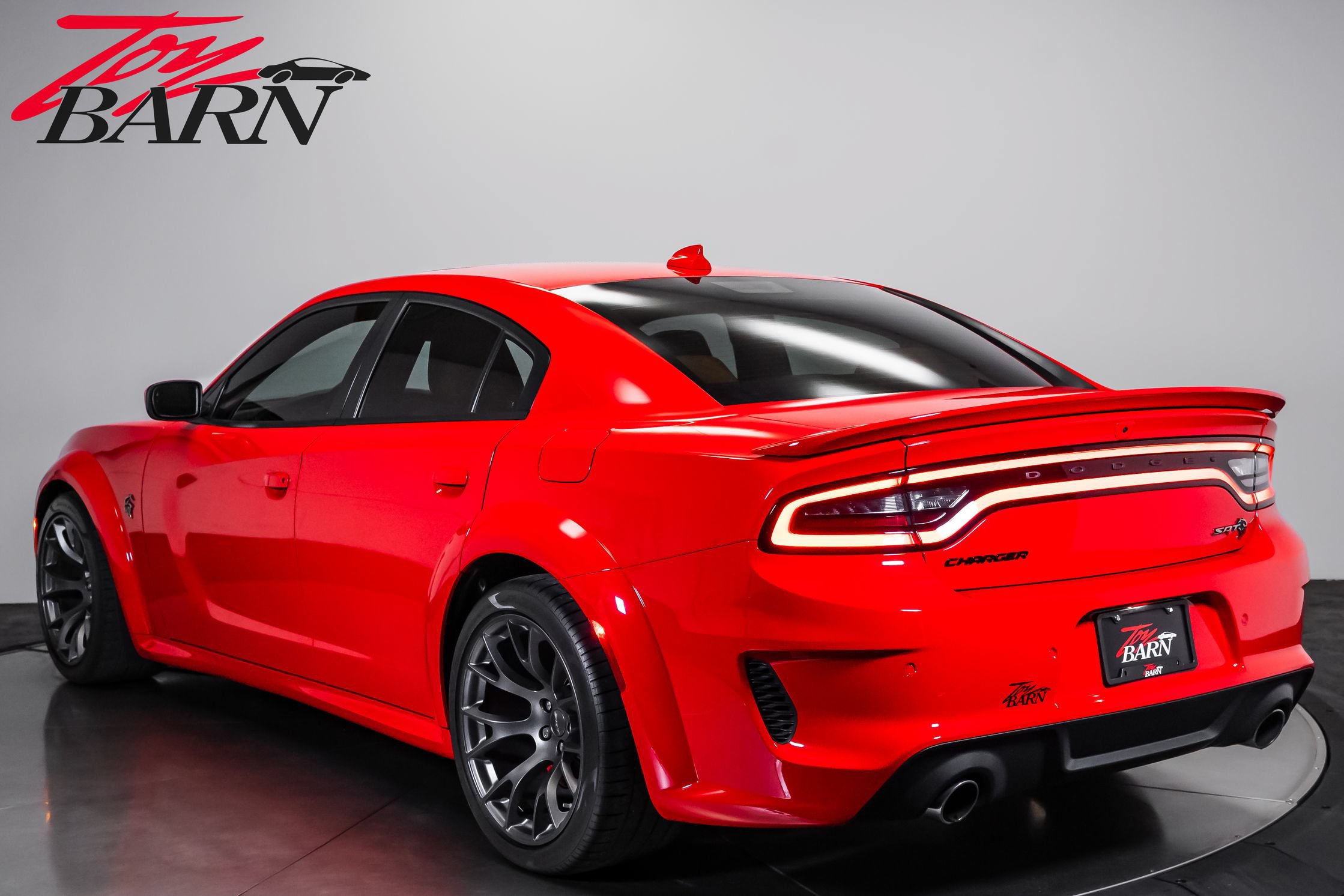 Used 2021 Dodge Charger SRT Hellcat RWD image 3