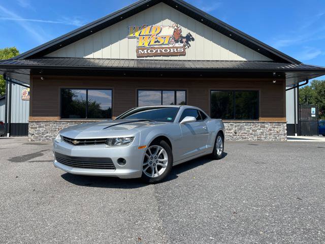 Used 2015 Chevrolet Camaro LT RWD image 1