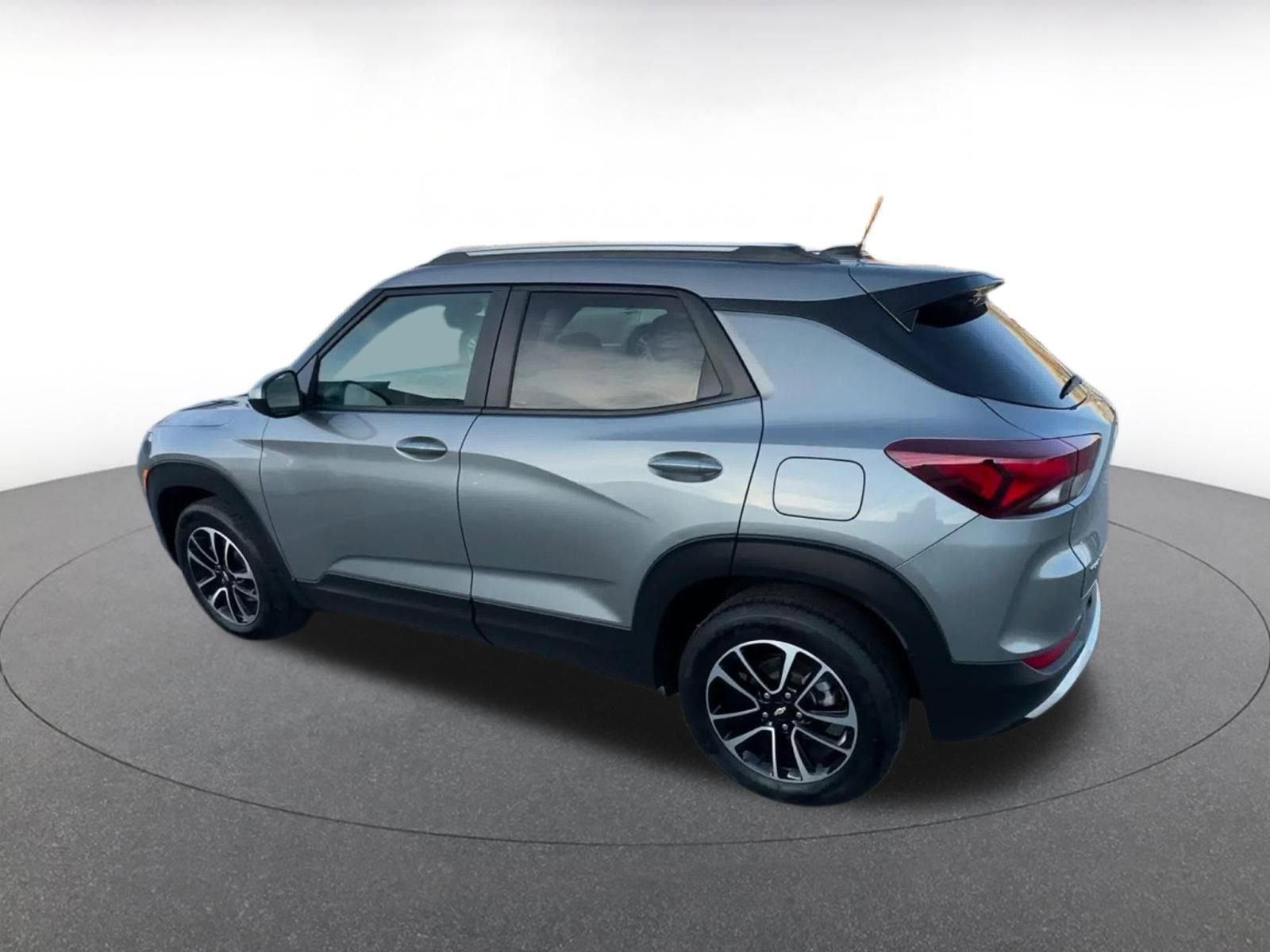 Used 2025 Chevrolet TrailBlazer LT image 10