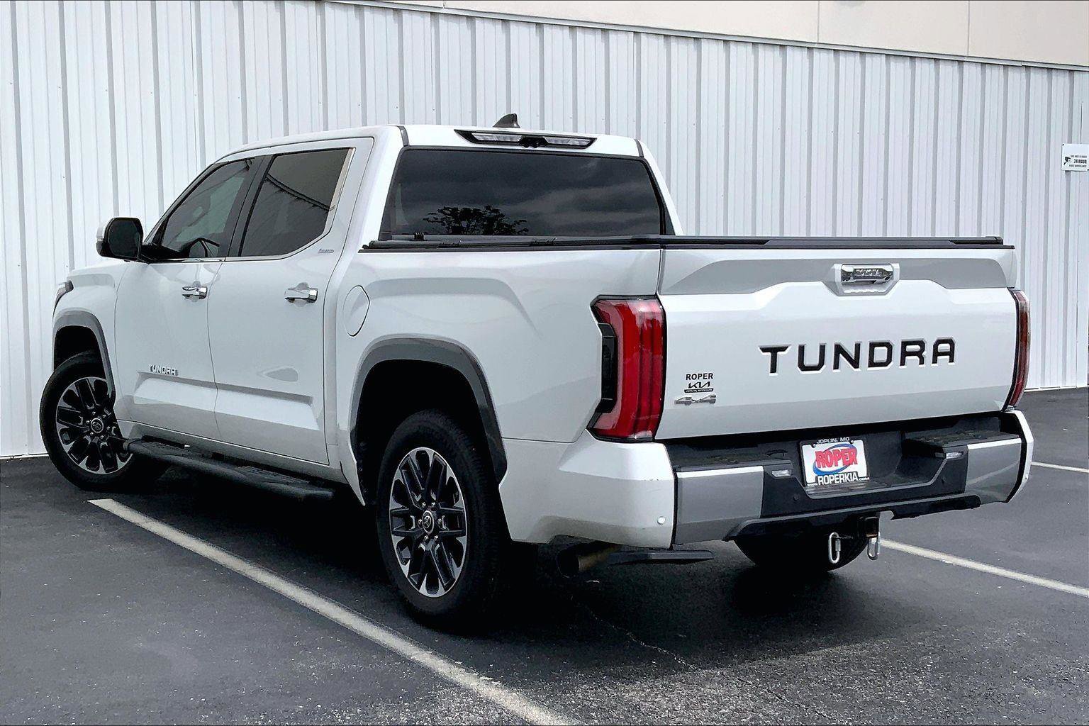 Used 2024 Toyota Tundra Limited AWD/4WD image 10
