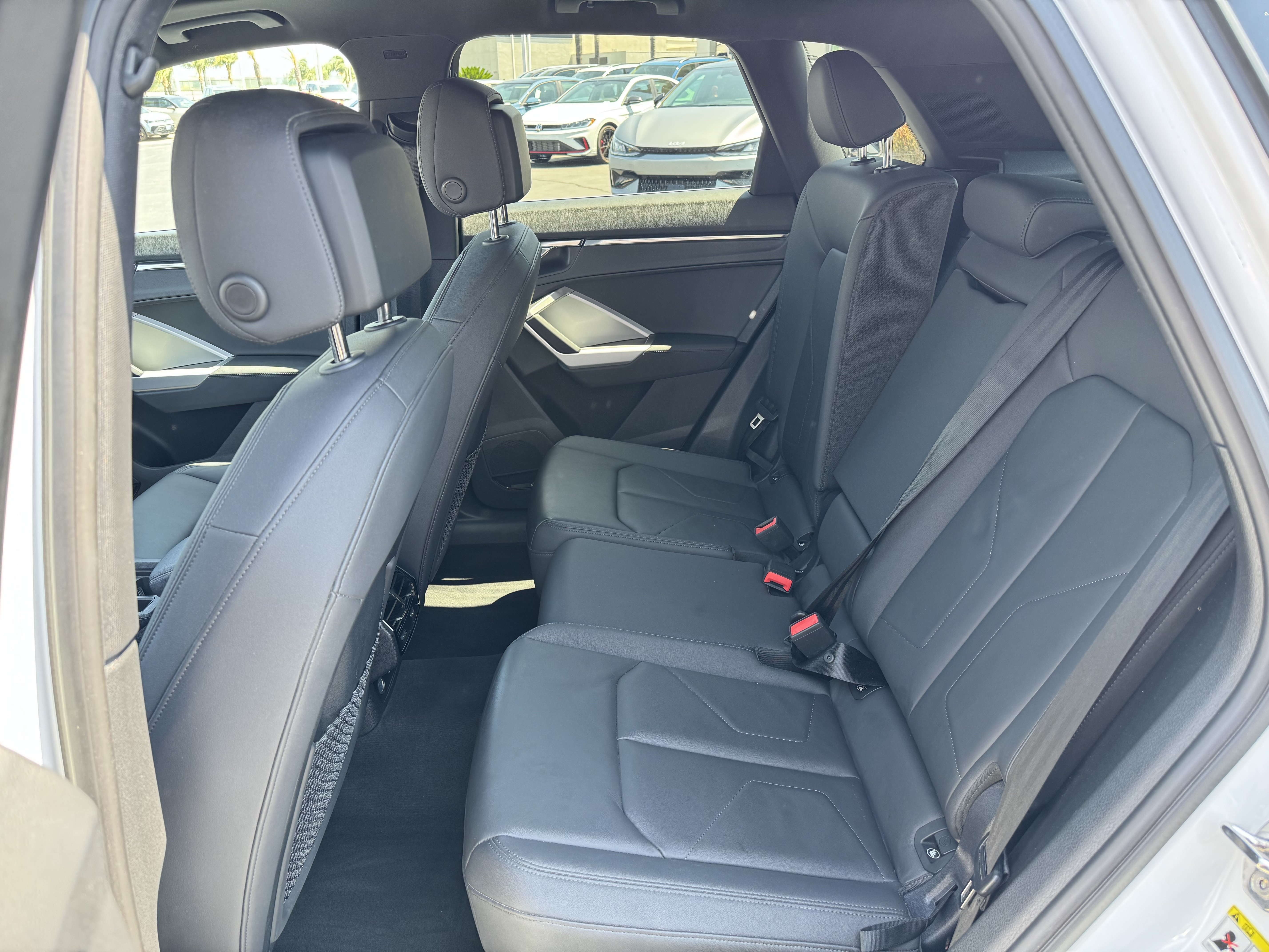 Used 2024 Audi Q3 2.0T Premium Plus w/ Premium Plus Package AWD/4WD image 31