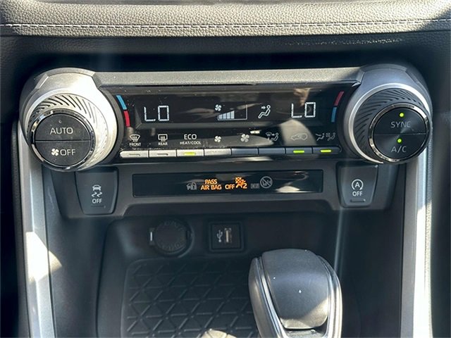 Used 2024 Toyota RAV4 XLE Premium image 22
