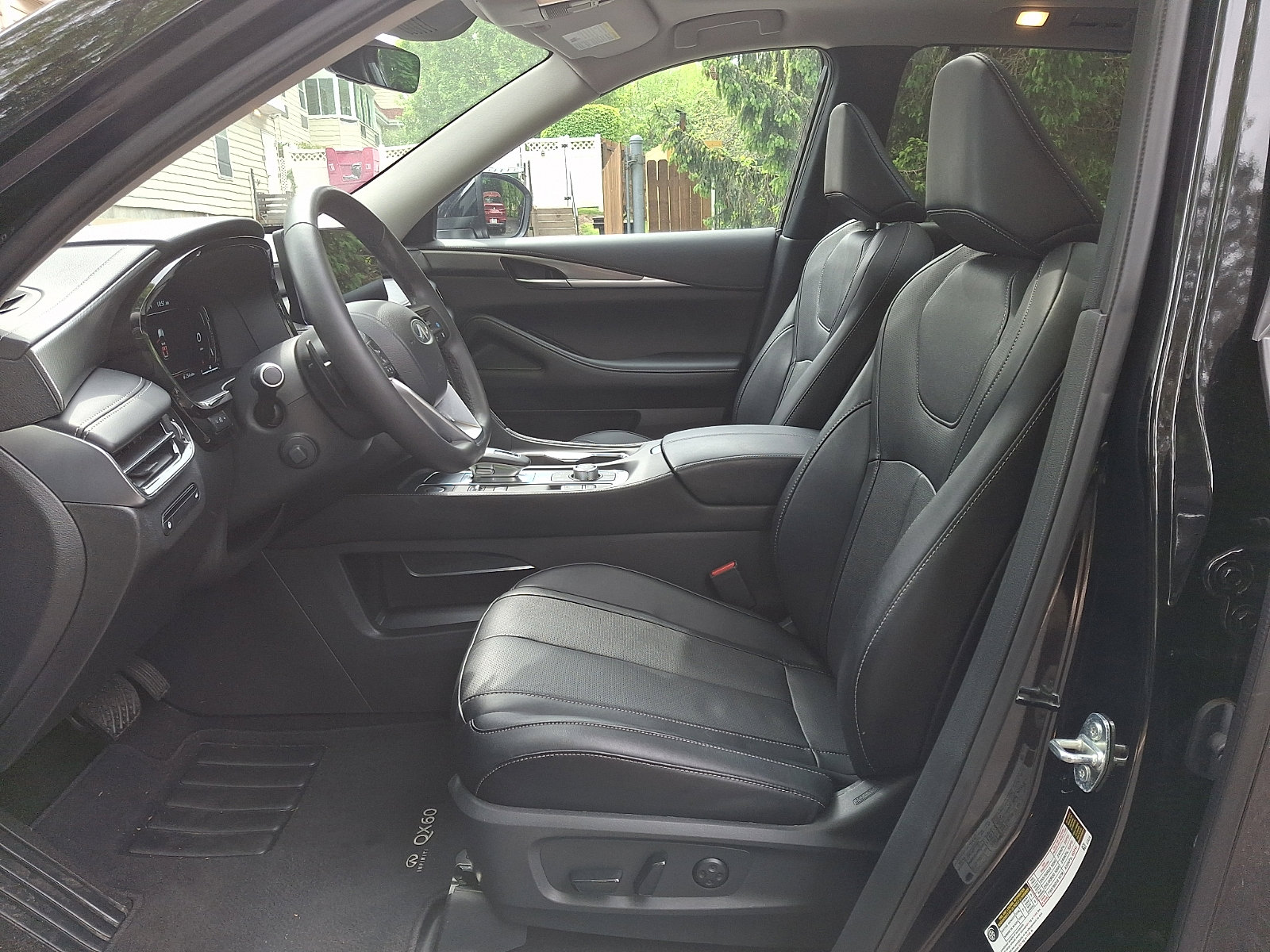 Used 2024 INFINITI QX60 Luxe w/ Cargo Package AWD/4WD image 14