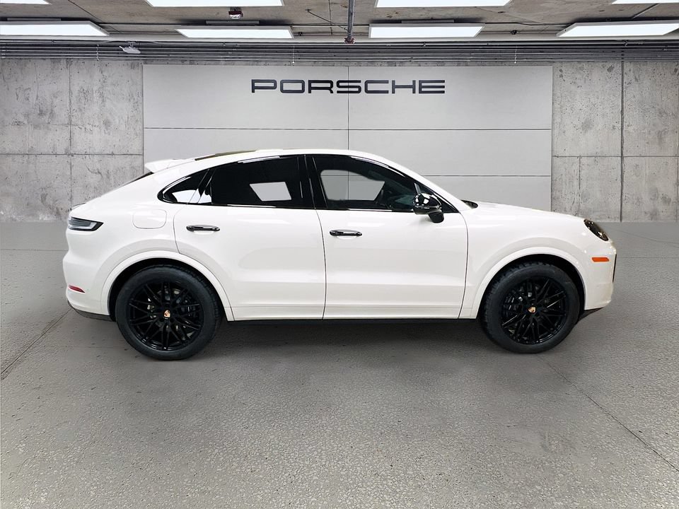 Certified 2025 Porsche Cayenne E-Hybrid Coupe AWD/4WD image 8
