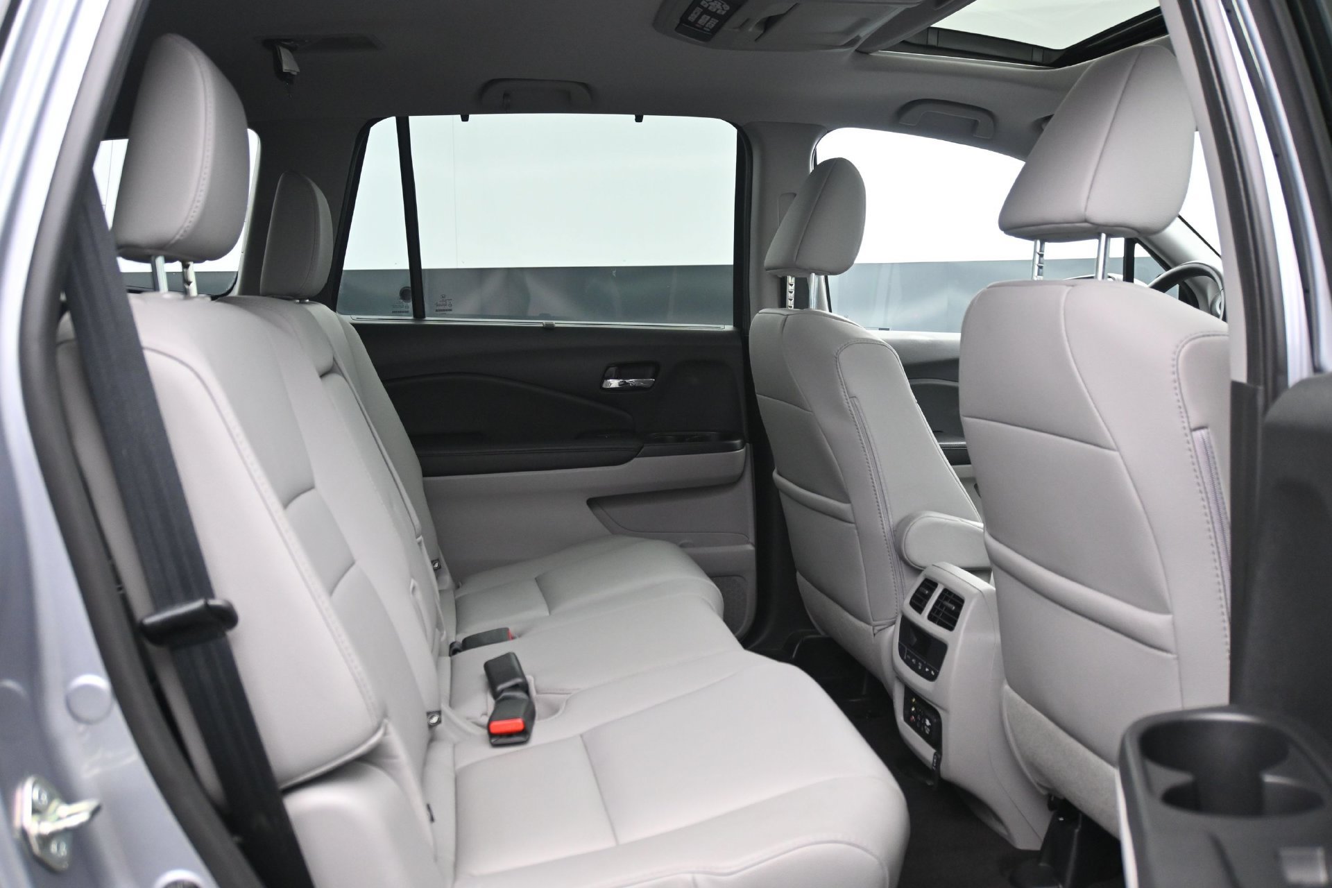 Used 2017 Honda Pilot Touring image 14