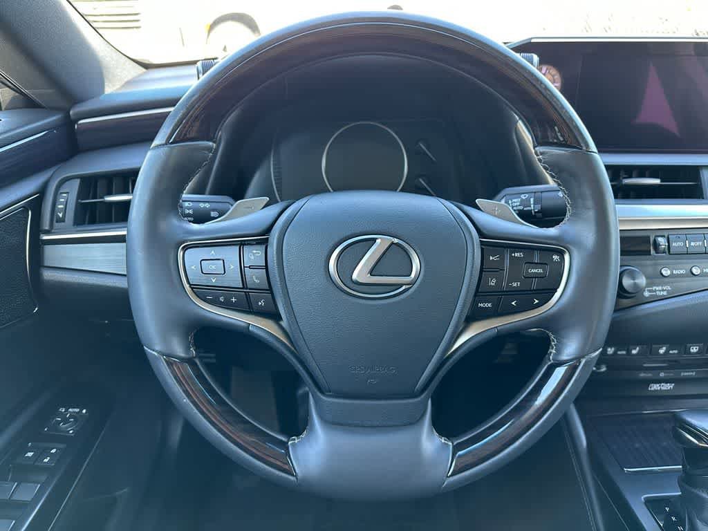 Used 2020 Lexus ES 350 w/ Luxury Package image 16