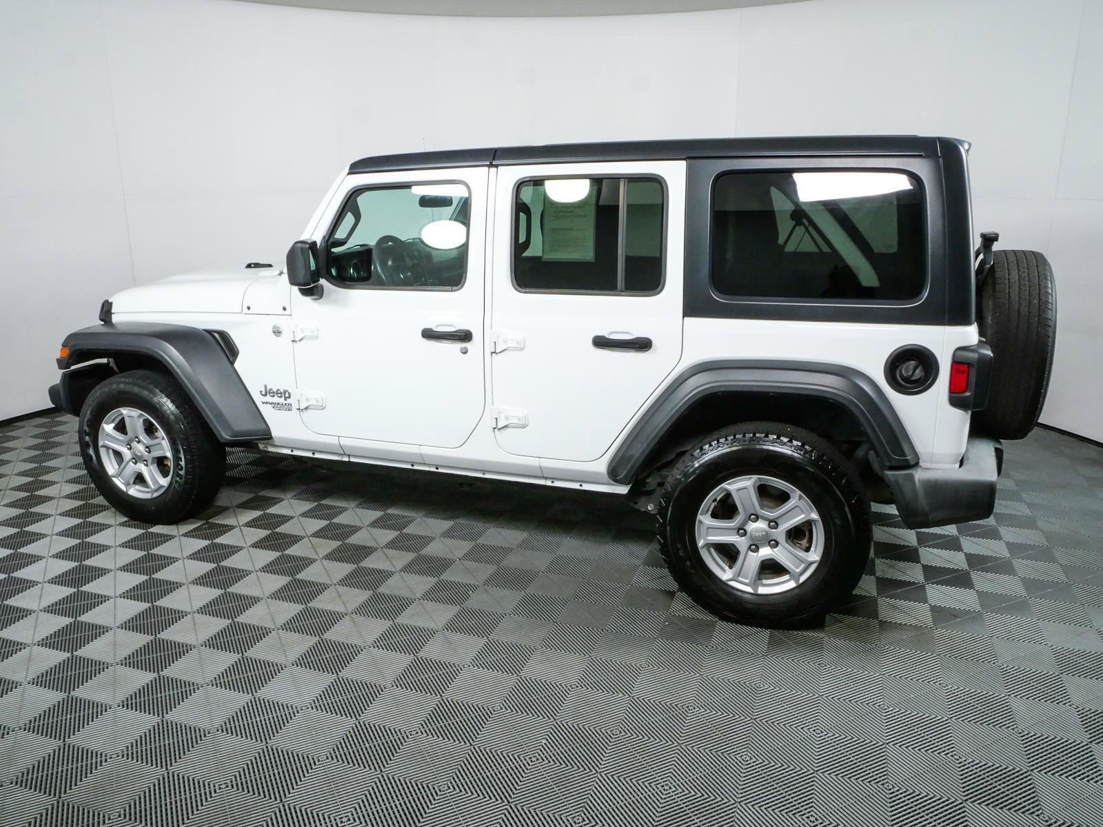 Used 2021 Jeep Wrangler Unlimited Sport AWD/4WD image 29
