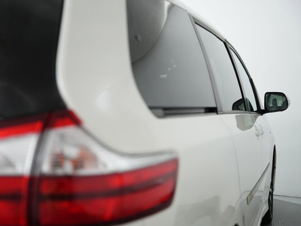 Used 2019 Toyota Sienna Limited Premium AWD/4WD image 69