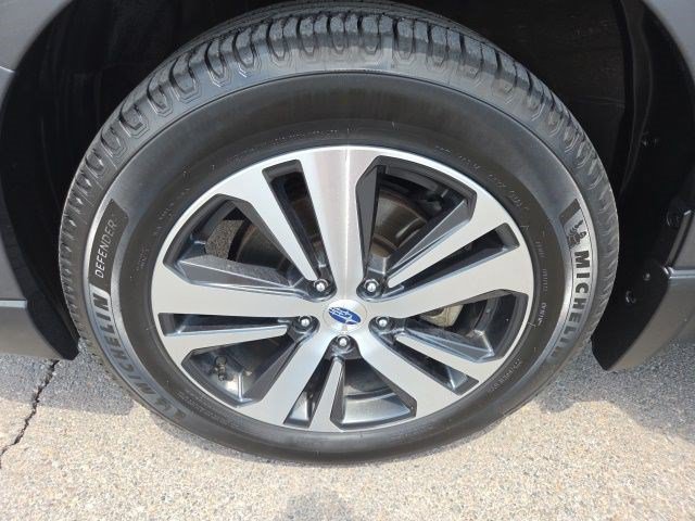 Used 2019 Subaru Outback 3.6R Limited AWD/4WD image 24