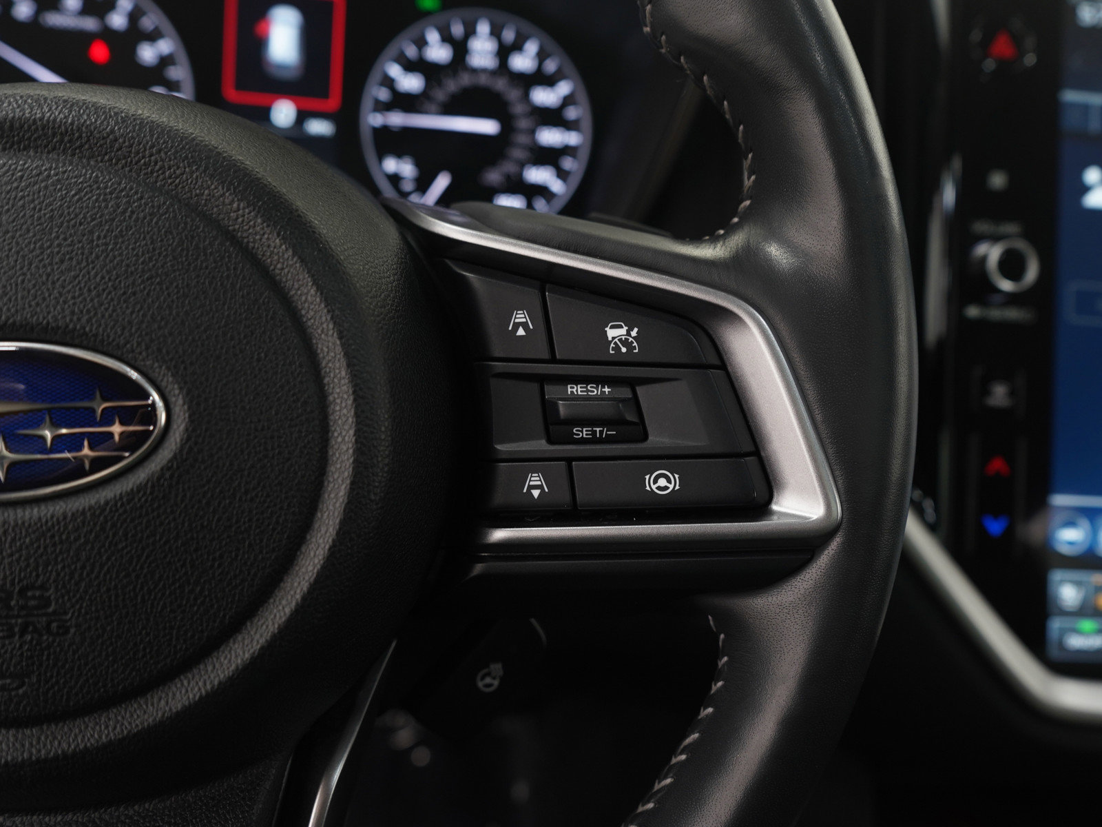 Used 2023 Subaru Ascent Touring image 30