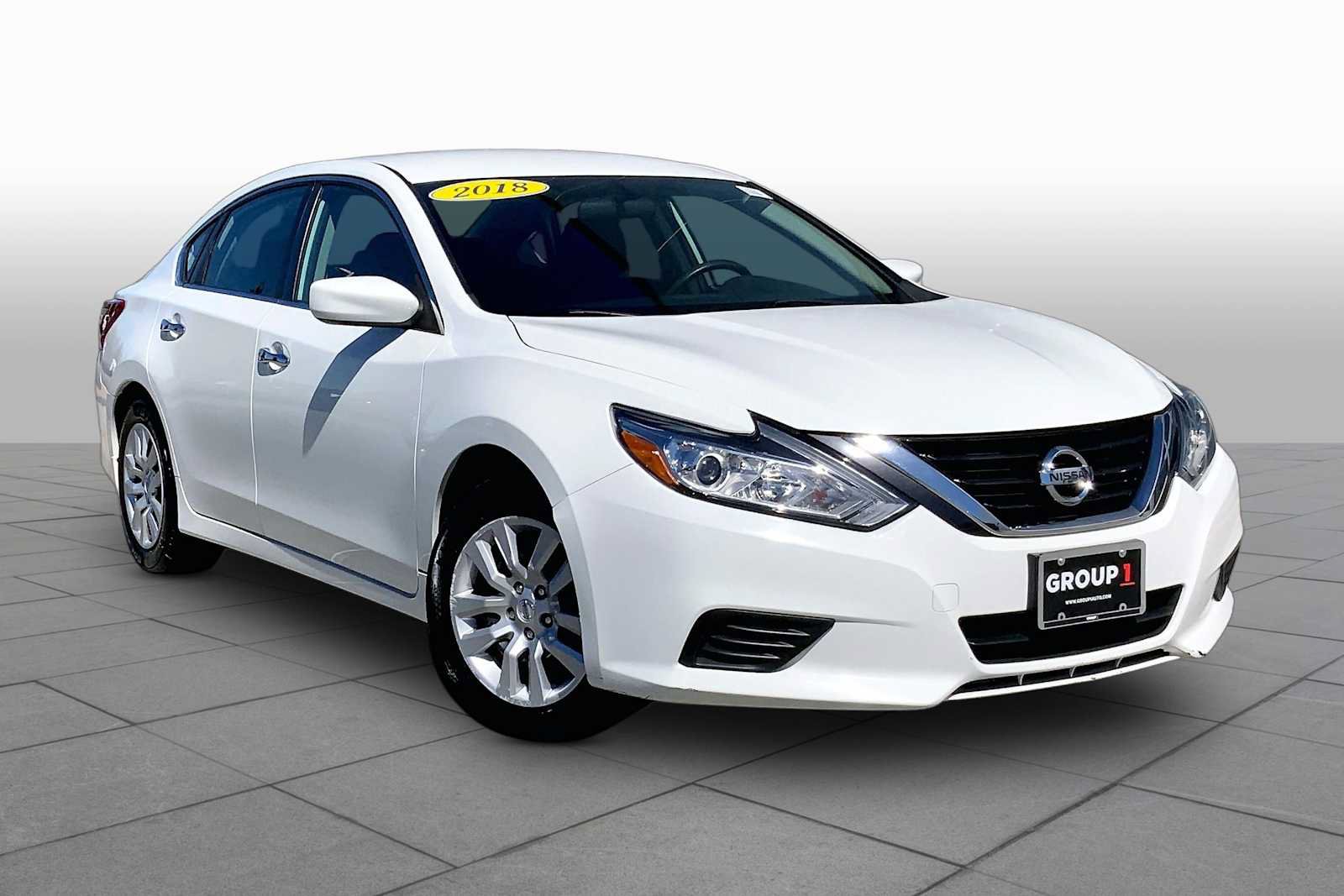 Used 2018 Nissan Altima 2.5 S w/ S Convenience Package FWD image 2