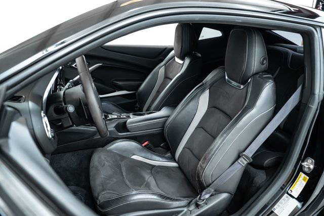 Used 2018 Chevrolet Camaro SS image 16