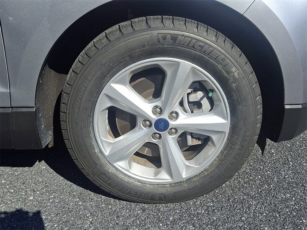 Used 2022 Ford Edge SE image 12