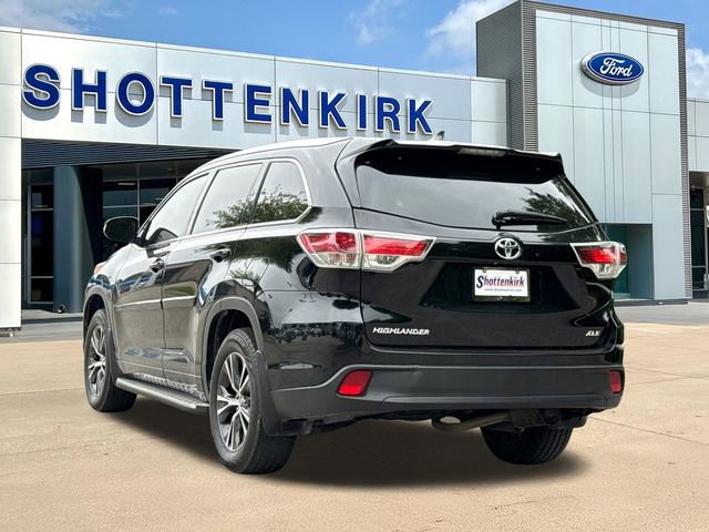 Used 2016 Toyota Highlander XLE FWD image 6
