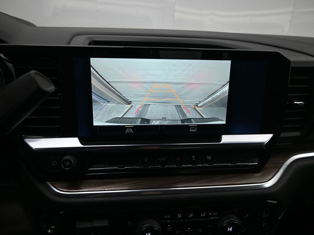 Used 2024 Chevrolet Silverado 2500 LT w/ Convenience Package image 16