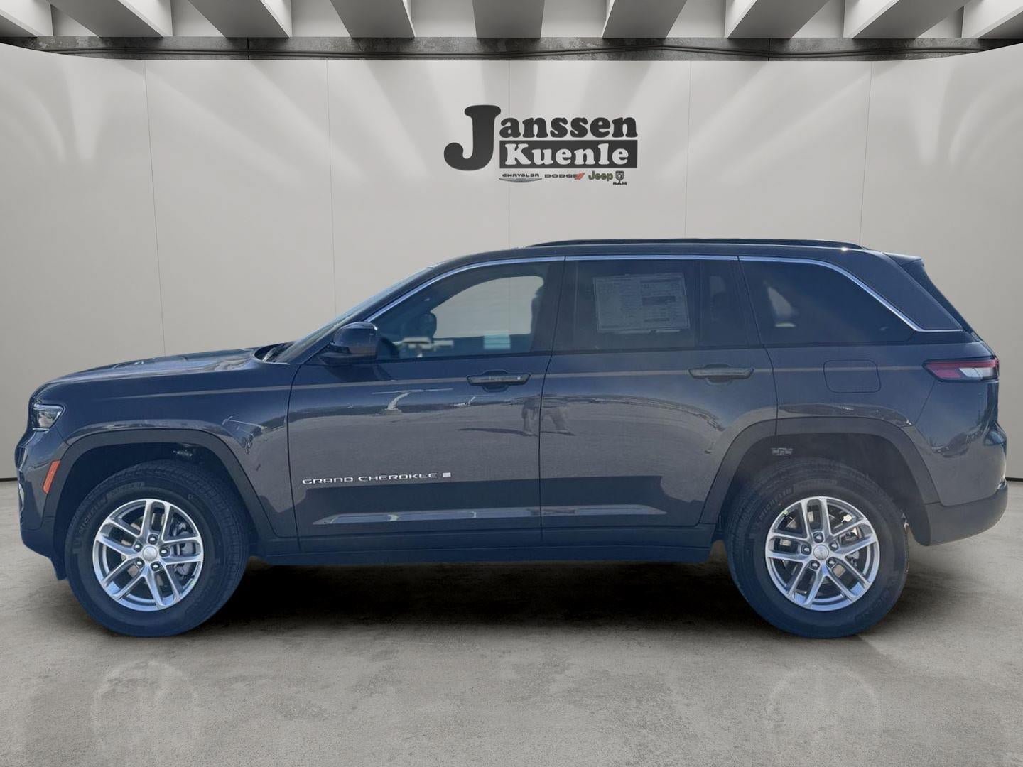 New 2026 Jeep Grand Cherokee Laredo X
