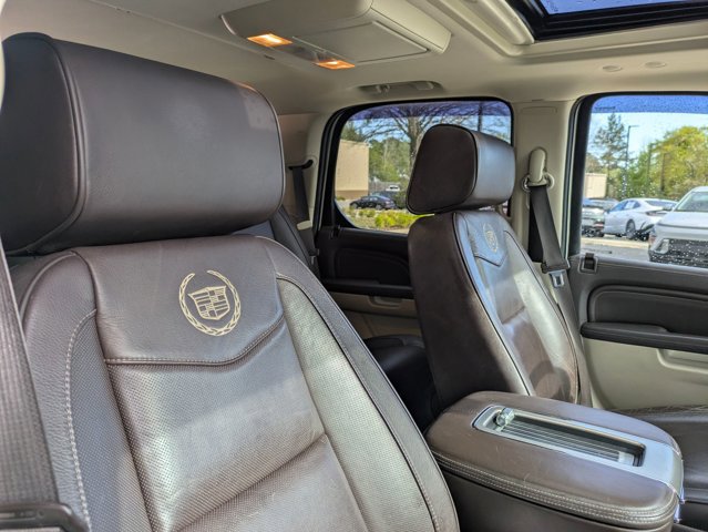Used 2014 Cadillac Escalade Platinum image 23