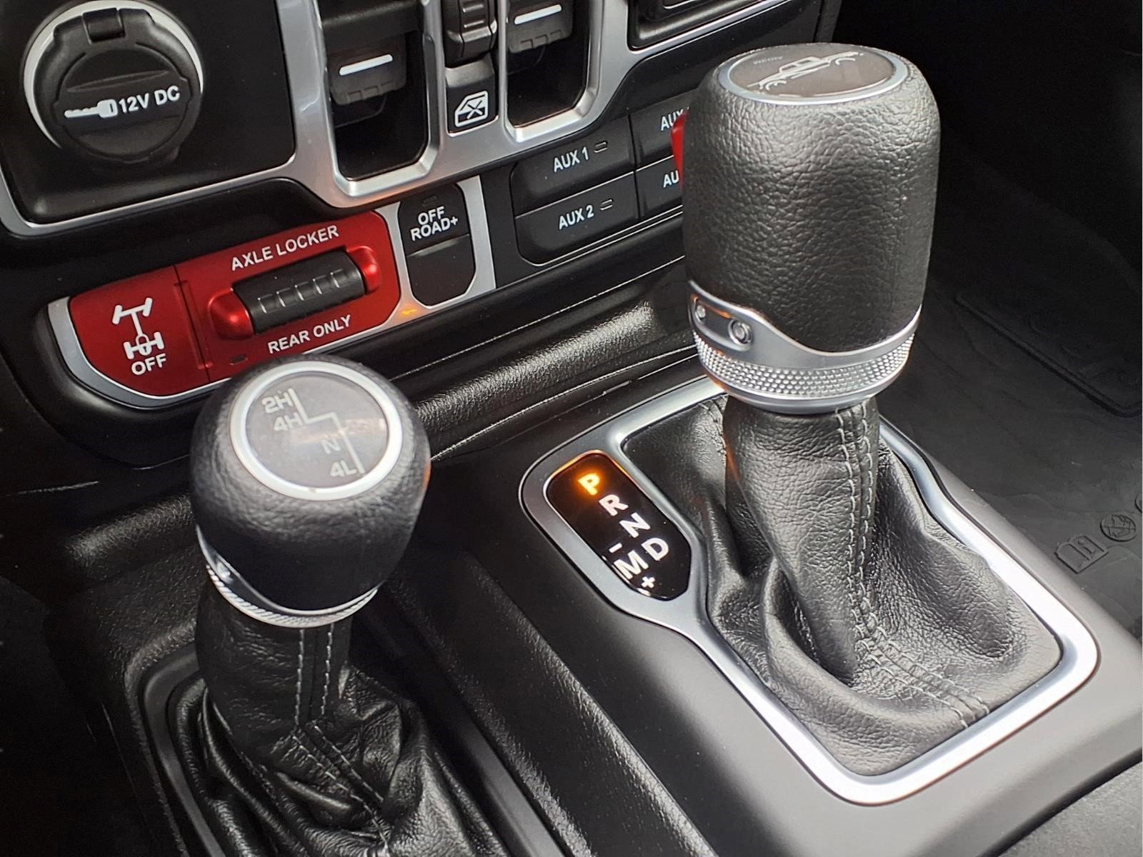 Used 2024 Jeep Gladiator Sport AWD/4WD image 16