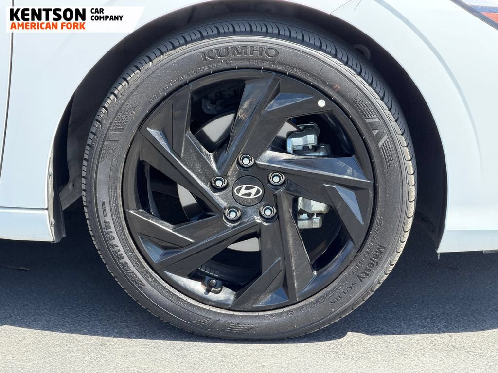 Used 2026 Hyundai Elantra Sport FWD image 12