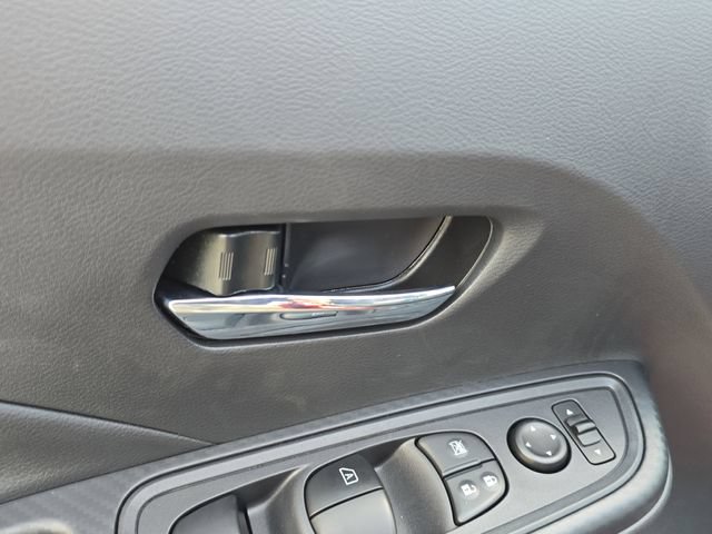New 2025 Nissan Versa SV w/ Trunk Package FWD image 18