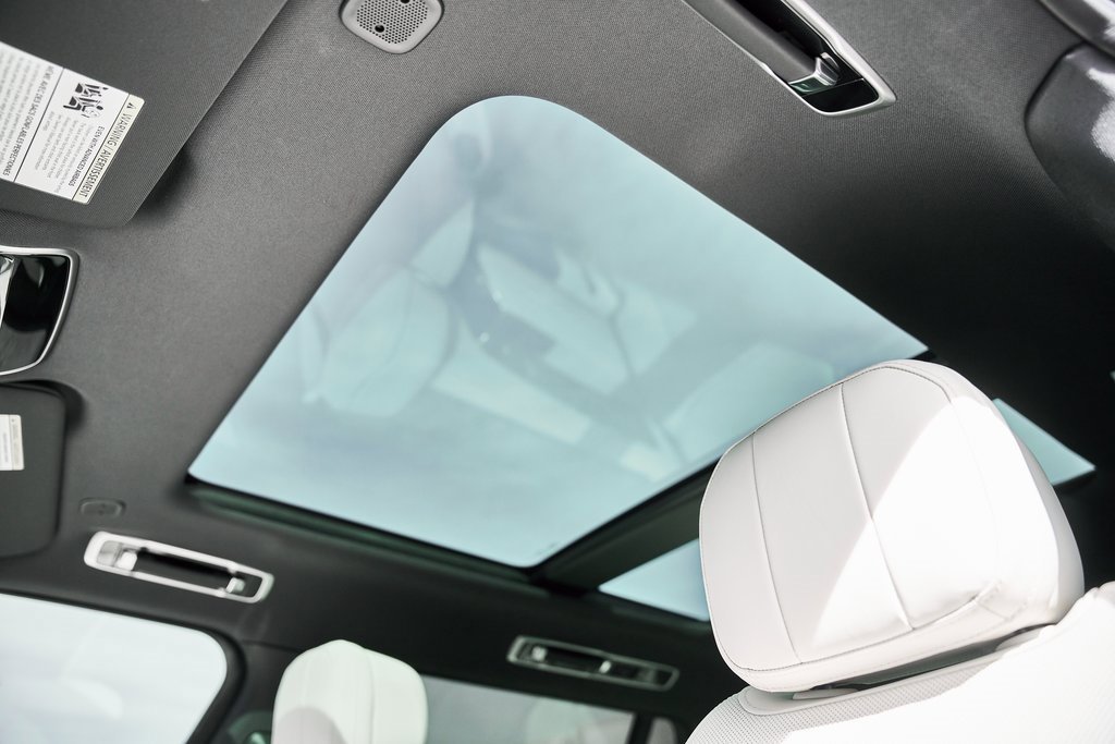 Used 2024 Land Rover Range Rover Long Wheelbase SE image 57