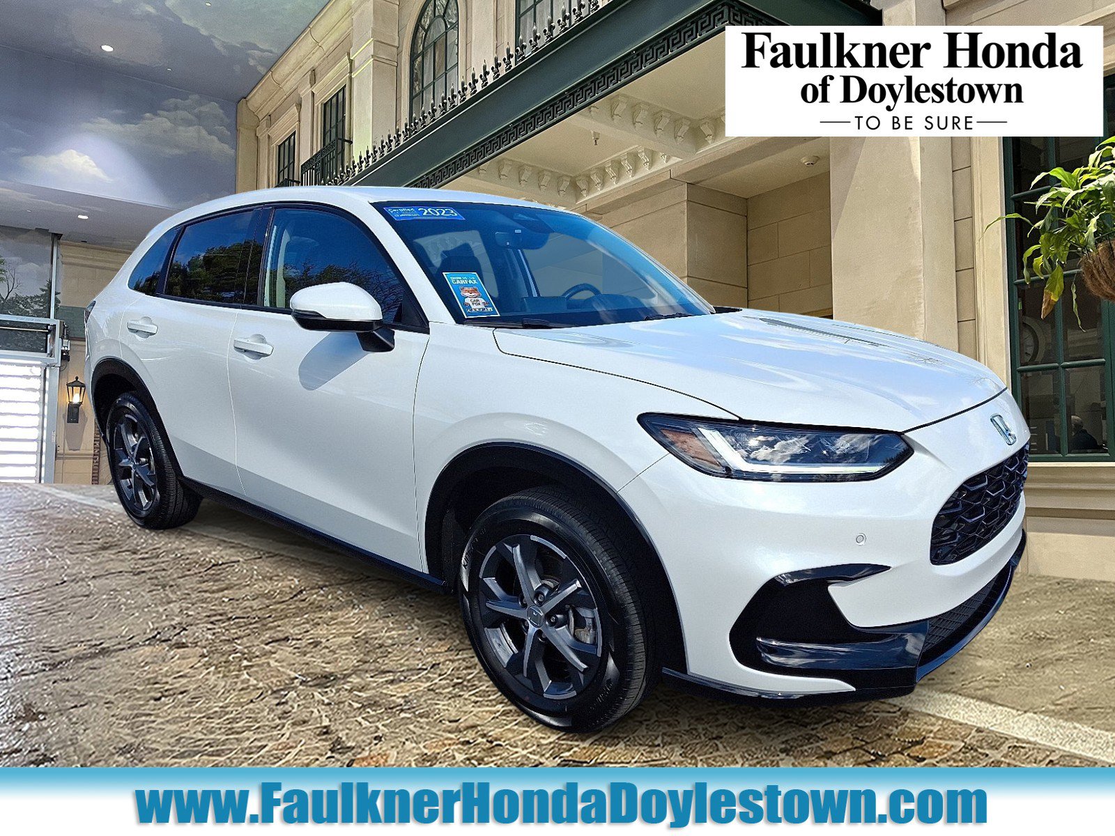 Used 2023 Honda HR-V EX-L image 1