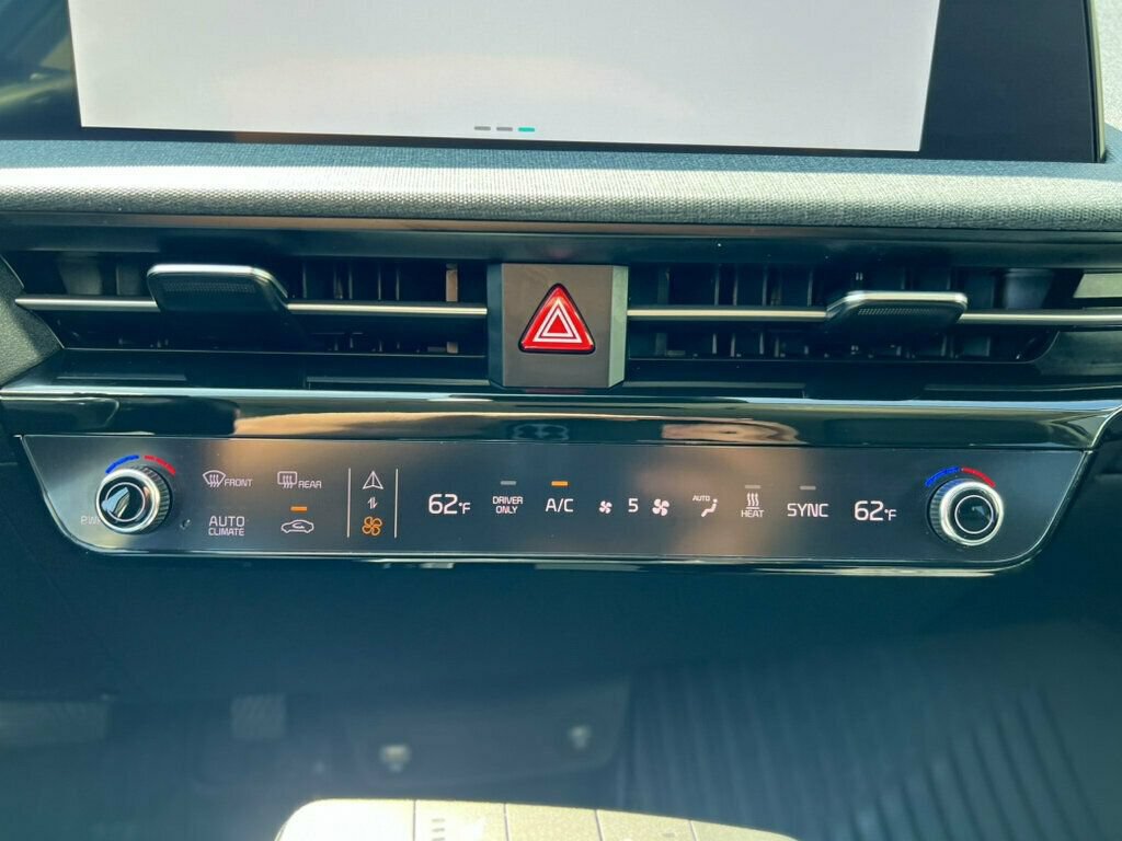 Used 2024 Kia EV6 Light RWD image 26