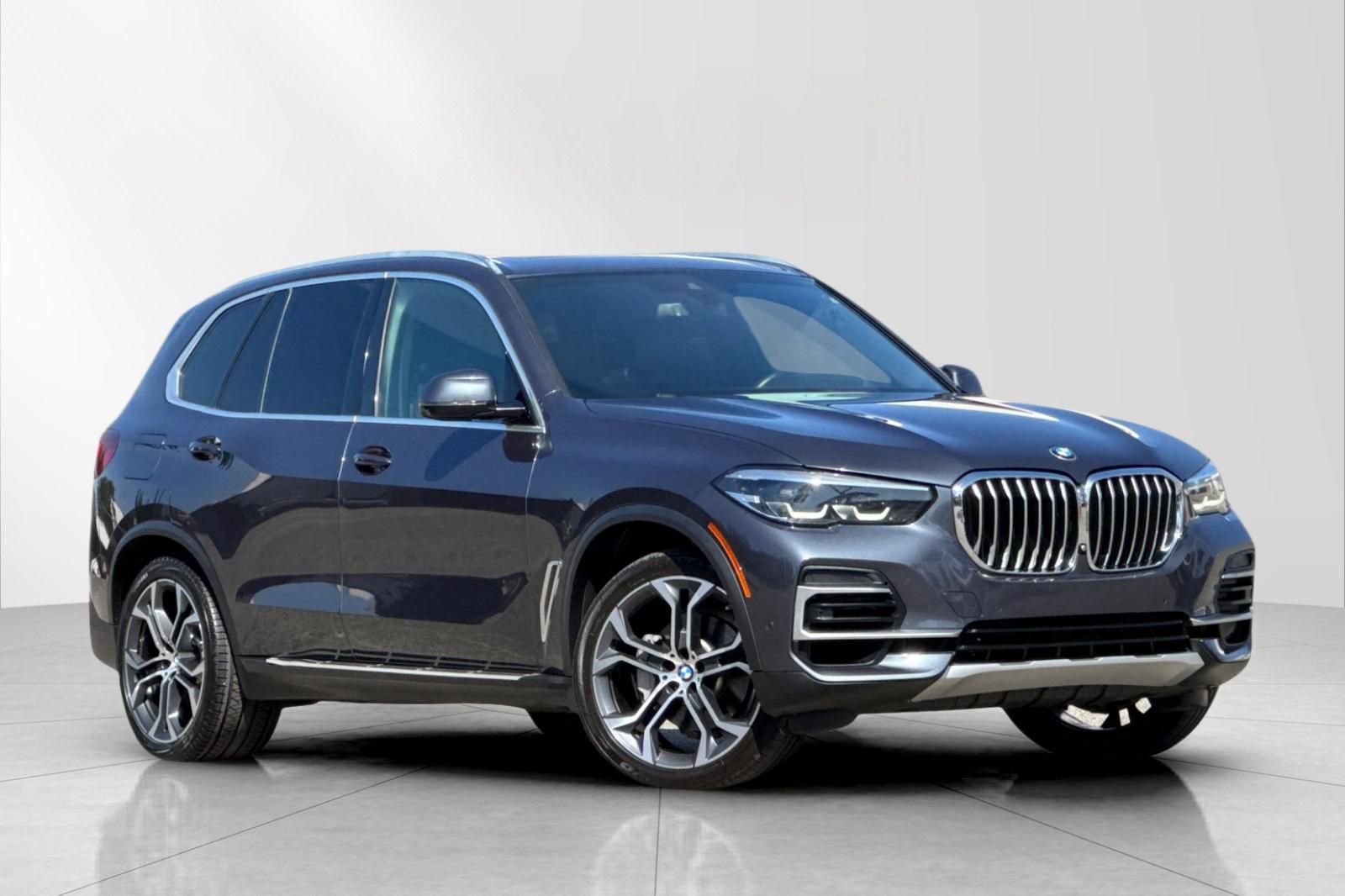 Used 2022 BMW X5 sDrive40i w/ Premium Package