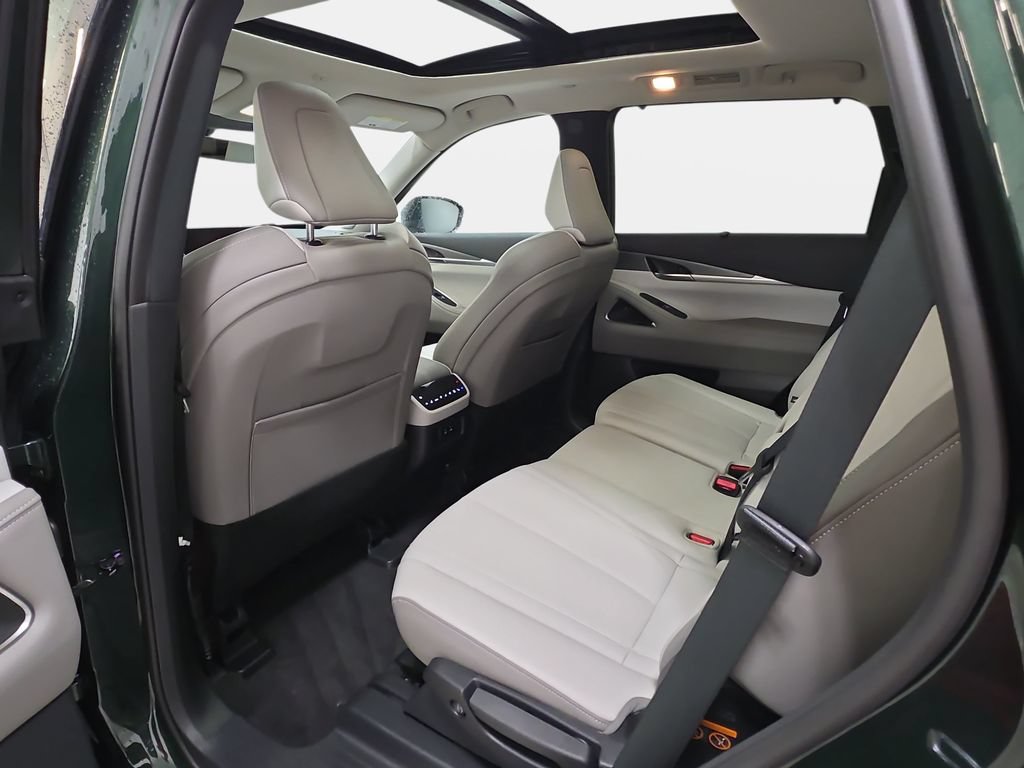 Certified 2026 INFINITI QX60 Luxe w/ Cargo Package AWD/4WD image 10