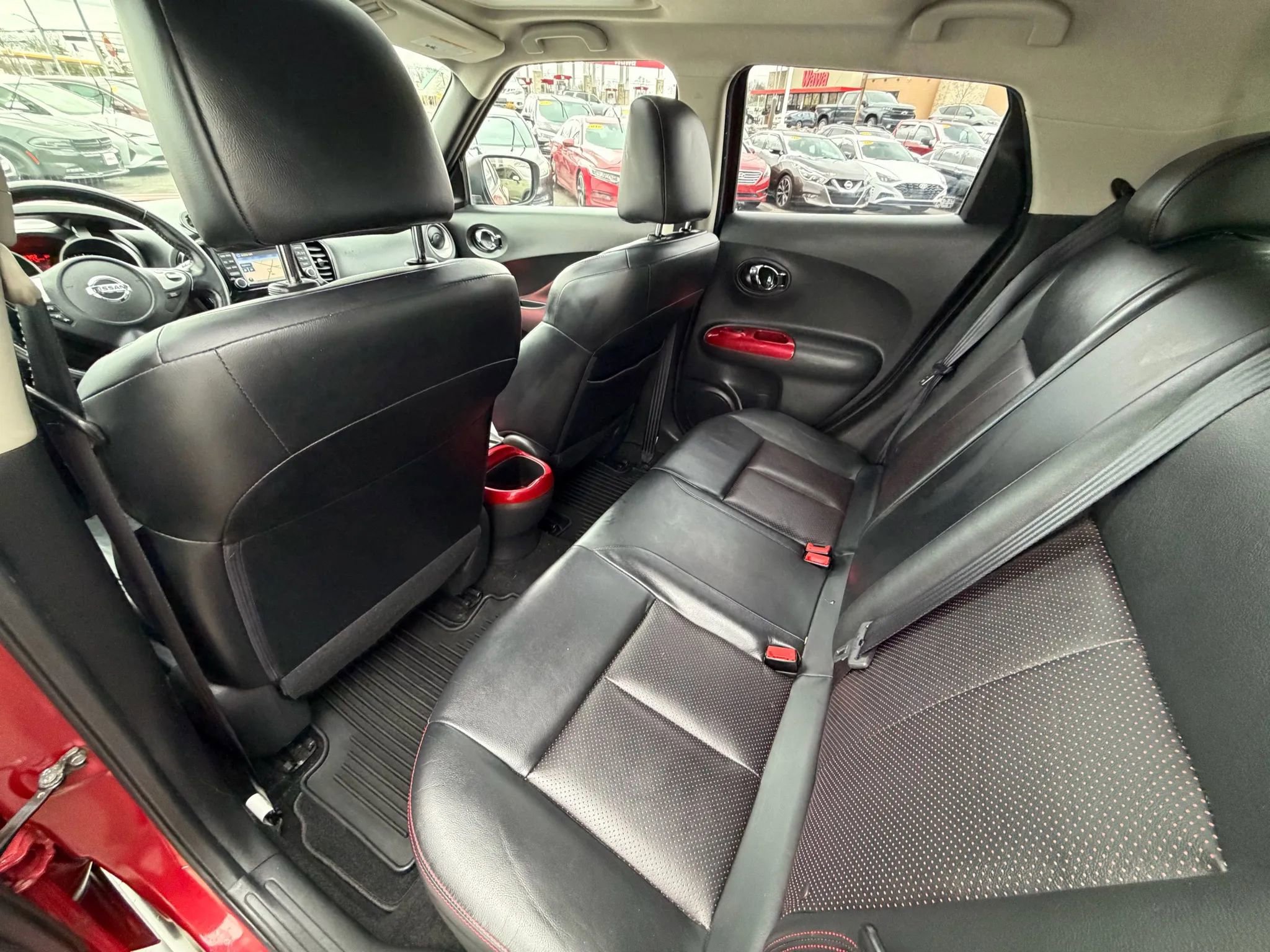 Used 2015 Nissan Juke SL image 26