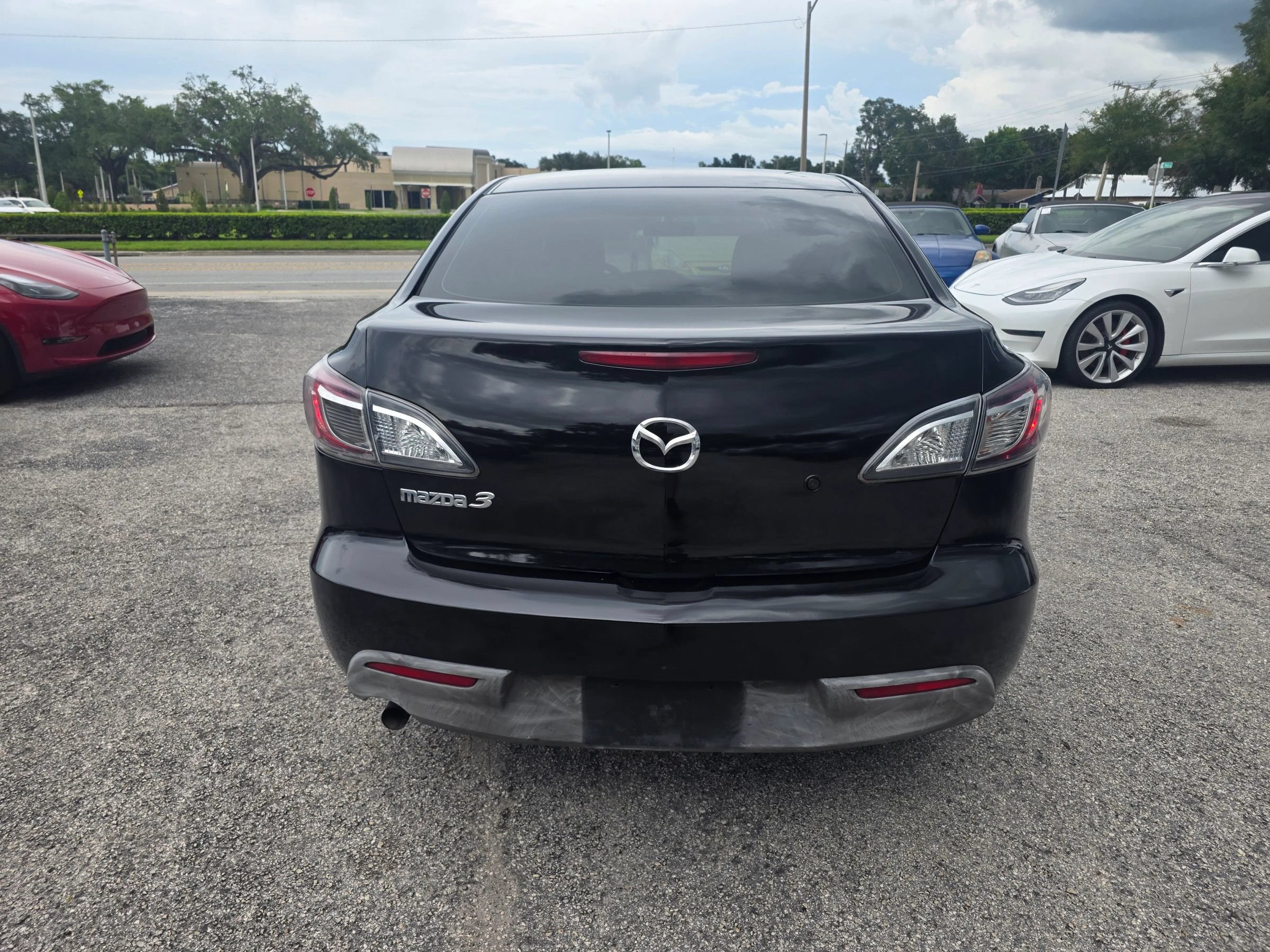 Used 2011 MAZDA MAZDA3 i Sport FWD image 6