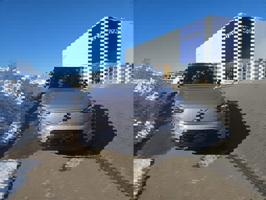 New 2026 Volvo EX90 Ultra image 3