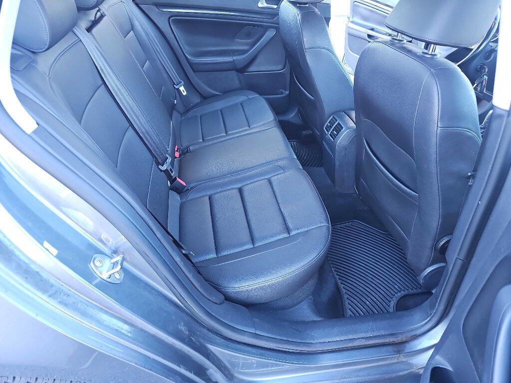 Used 2013 Volkswagen Jetta TDI image 21