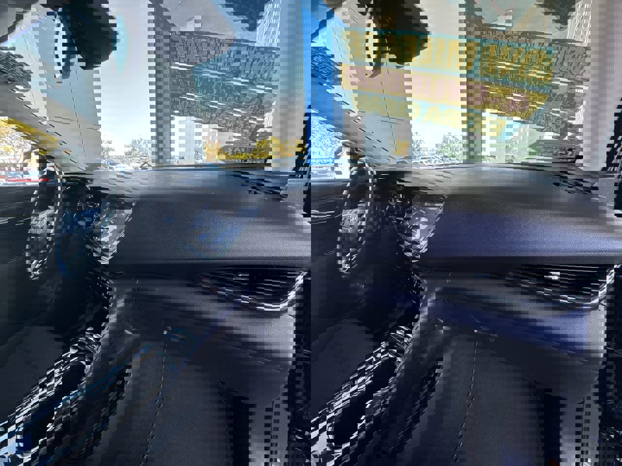 Used 2023 Buick Envision Preferred image 26