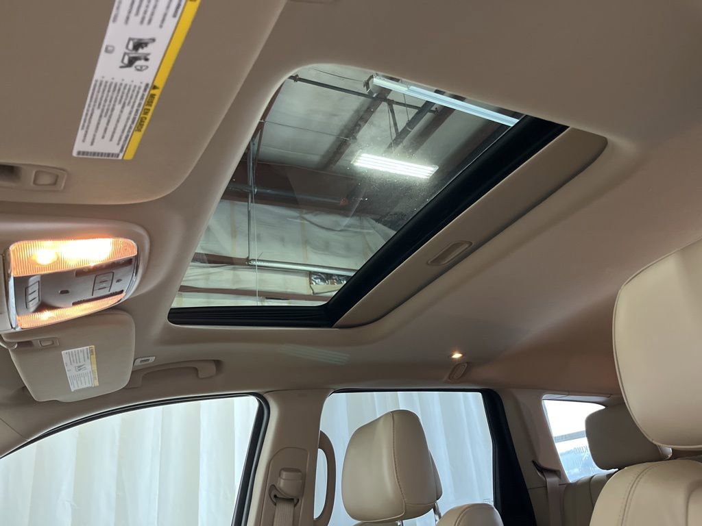 Used 2021 Jeep Grand Cherokee Limited AWD/4WD image 3