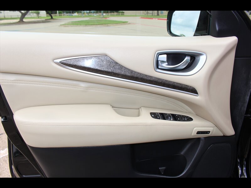 Used 2015 INFINITI QX60 Luxe w/ Premium Plus Package AWD/4WD image 26