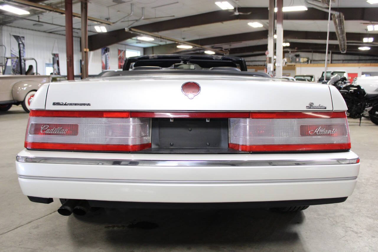 Used 1993 Cadillac Allante FWD image 27