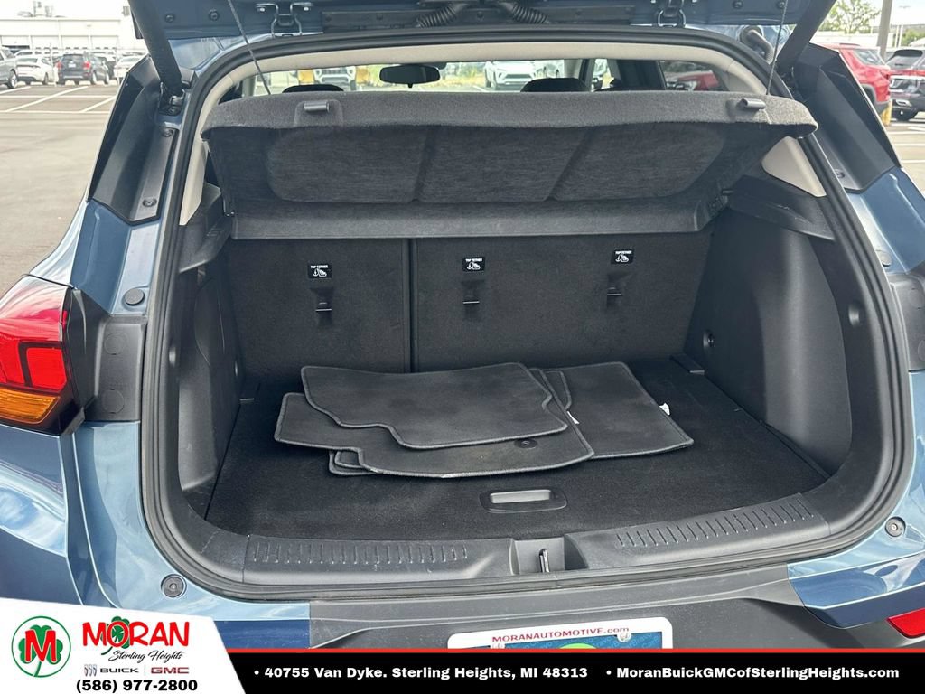 Certified 2024 Buick Encore GX Preferred AWD/4WD image 10