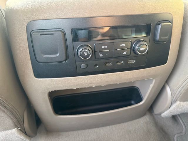 Used 2019 Chevrolet Suburban LT image 26